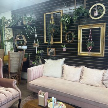 Charlee Rose Coffee - Seating - Coffee & Tea Near Me - Gilbert, Arizona