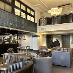 La Vida Coffee - Inside little lobby