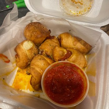 Davie's Best Pizza Bar - Pizza garlic knots - Pizza Near Me - Davie, Florida Davie's Best Pizza Bar - Pizza garlic knots - Pizza Near Me - Davie, Florida