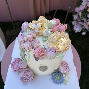 Pium Cake - Cake - Custom Cakes Near Me Pium Cake - Cake - Custom Cakes Near Me