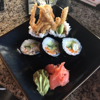 PIER 22 - spider roll - New American Near Me - Bradenton, Florida
