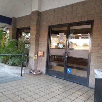 Tops Burgers - Entrance - Burgers Near Me - Pasadena, California