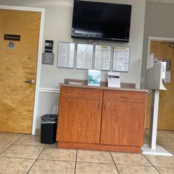 CareNow - Lobby