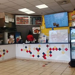 Loco Moco Drive Inn - Inside counter