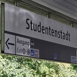U-Bahnhof/Bushaltestelle Studentenstadt