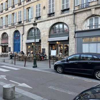 Café Marion - Outside - French Near Me - Versailles, 78 Café Marion - Outside - French Near Me - Versailles, 78