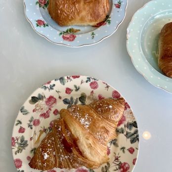 Chaumont - Strawberry and chocolate croissants - Bakeries Near Me - Beverly Hills, California