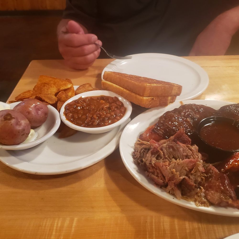 Bubba’s Bar-B-Que - Big Combo - Barbeque Near Me - Cody, Wyoming