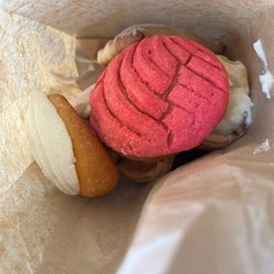 Ponce's Bakery - Sweet bread