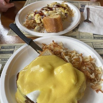 Country View Restaurant - Grilled Cheese Benedict and The Marty Scramble! - Breakfast & Brunch Near Me - Greenland, New Hampshire Country View Restaurant - Grilled Cheese Benedict and The Marty Scramble! - Breakfast & Brunch Near Me - Greenland, New Hampshire
