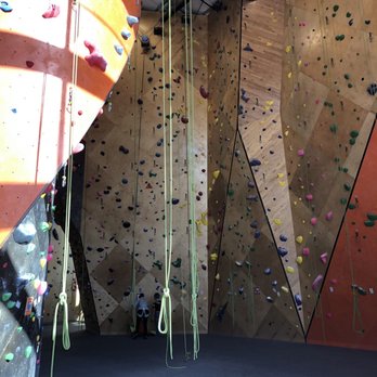 Ubergrippen Indoor Climbing Crag - Rock Climbing Near Me - Denver, Colorado