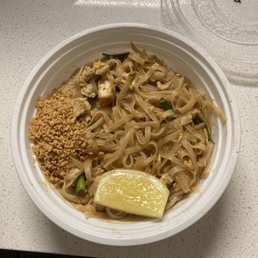 Chicken Pad Thai Noodle