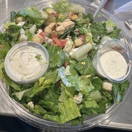 Very good salad at a decent print. I've done catering and I highly recommend it for that. You can feed a lot of people with their tray. Very good salad at a decent print. I've done catering and I highly recommend it for that. You can feed a lot of people with their tray.