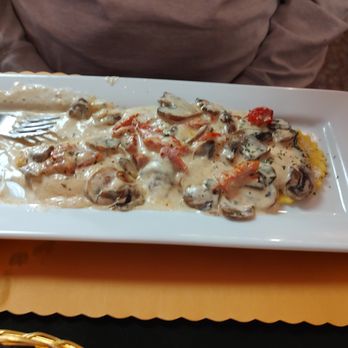 Angottis Restaurant - Ravioli and Vegetables - New American Near Me - Columbus, Indiana