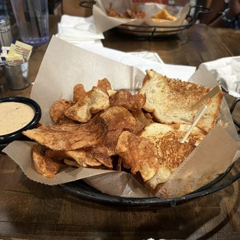 Full On Craft Eats & Drinks - Cauliflower sandwich - Sandwiches Near Me - Annapolis, Maryland Full On Craft Eats & Drinks - Cauliflower sandwich - Sandwiches Near Me - Annapolis, Maryland