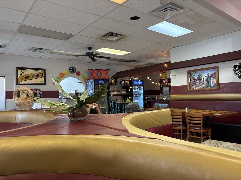 El Jefe's Restaurant 2