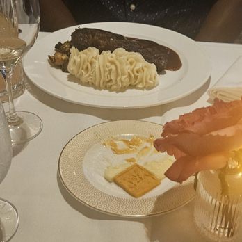 Bourbon & Fig - Steak - Lounges Near Me - Lake Ridge, Virginia