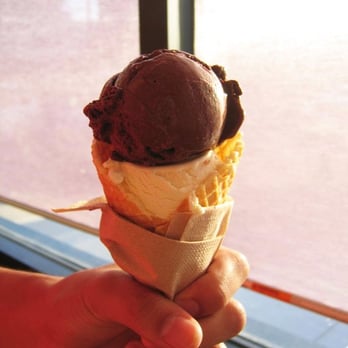Tara's Organic Ice Cream - Medium Cone with Chocolate Sorbet and Vanilla - Ice Cream & Frozen Yogurt Near Me - Berkeley, California
