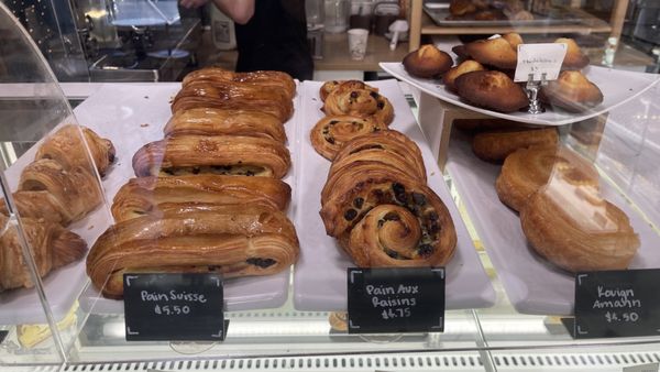 CRÉMEUX French Pâtisserie by null
