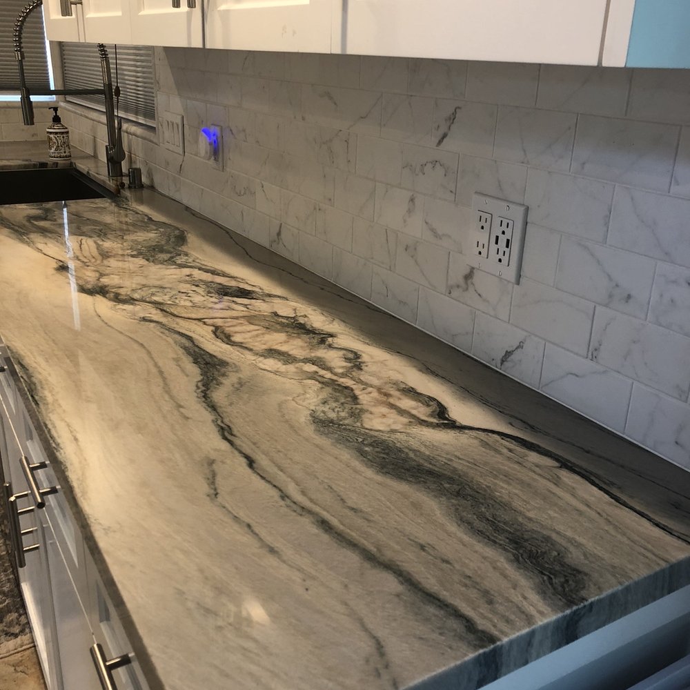 Quartz countertop with backsplash Quartz countertop with backsplash