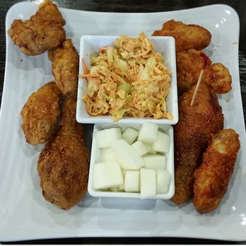 Bonchon Sunnyvale - Medium Combo
Soy Garlic and Spicy Hot Garlic Flavors - Chicken Wings Near Me - Sunnyvale, California Bonchon Sunnyvale - Medium Combo
Soy Garlic and Spicy Hot Garlic Flavors - Chicken Wings Near Me - Sunnyvale, California