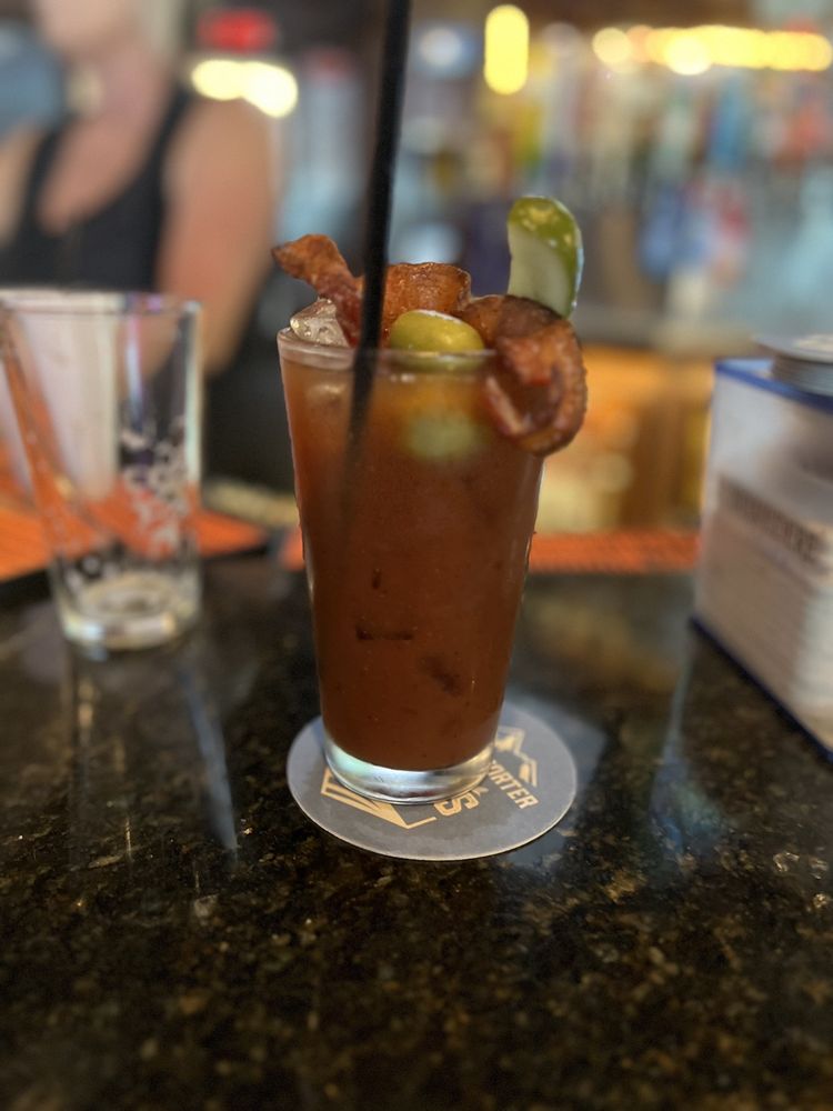 Pallys bar and grill