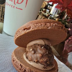 Sugar Moon - Rochester macaroon