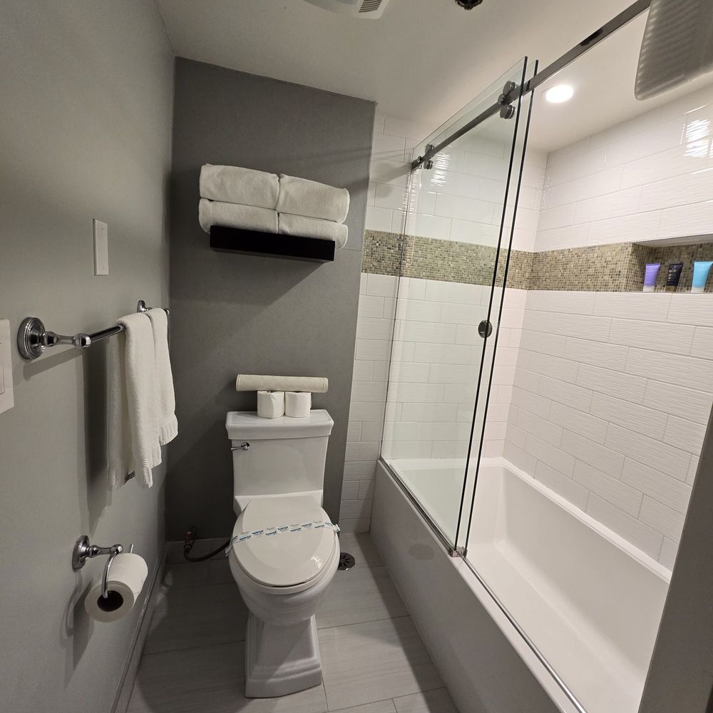 Hotel Metropole - Hotels Near Me - Avalon, California Hotel Metropole - Hotels Near Me - Avalon, California