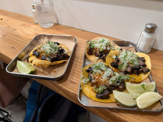 Taquería el Chato by null