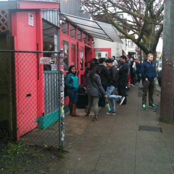 Paseo - Don't get discourage if you see a line. The starts when they open and ends when they close! It moves fast worth the wait - Caribbean Near Me - Seattle, Washington