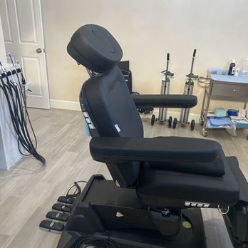 Connor Van, DMD - Orlando Dental Implants - Advanced Dental Chair will ensure your are most comfortable. - General Dentistry Near Me - Orlando, Florida Connor Van, DMD - Orlando Dental Implants - Advanced Dental Chair will ensure your are most comfortable. - General Dentistry Near Me - Orlando, Florida