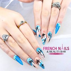 Shine bright with dazzling nail art!
Metallic foils, elegant gems, and detailed artistry--we have all the latest trends!