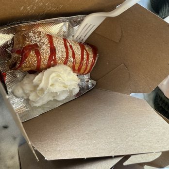 Eggroll Xpress - Paris Creme (Strawberries & Cream) - Asian Fusion Near Me - Tempe, Arizona