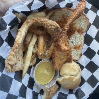 Roost Fried Chicken - Classic Chicken Strips Basket - Southern Near Me - Bozeman, Montana Roost Fried Chicken - Classic Chicken Strips Basket - Southern Near Me - Bozeman, Montana