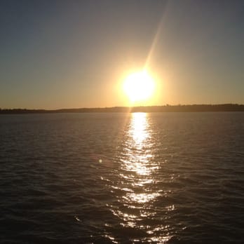 Jamestown-Scotland Ferry - Ferries Near Me - Surry, Virginia
