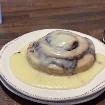 Caleb's - Cinnamon roll for an appetizer! - Breakfast & Brunch Near Me - Kansas City, Missouri Caleb's - Cinnamon roll for an appetizer! - Breakfast & Brunch Near Me - Kansas City, Missouri