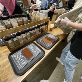 Creo Chocolate - Fresh chocolate!! - Chocolatiers & Shops Near Me - Portland, Oregon Creo Chocolate - Fresh chocolate!! - Chocolatiers & Shops Near Me - Portland, Oregon