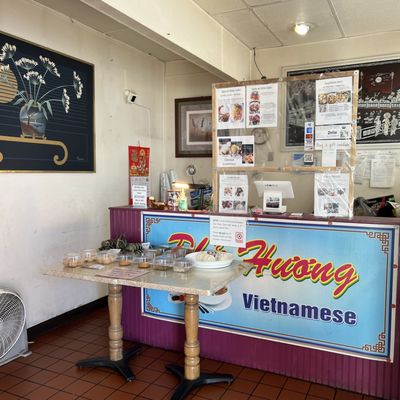 Huong Vietnamese Restaurant by null