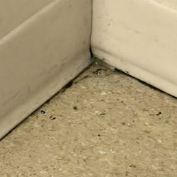 Portsmouth Regional Hospital - The corner of the patient room.