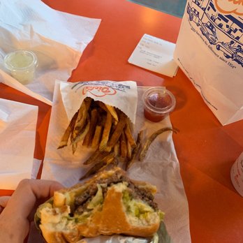 Dick's - Awful burger, awful fries, pathetic amount of ketchup - Fast Food Near Me - Seattle, Washington