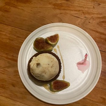 Mama - Fig Dessert - Italian Near Me - Oakland, California Mama - Fig Dessert - Italian Near Me - Oakland, California