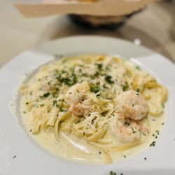 Papa Gianni's Ristorante - Scampi Florentina