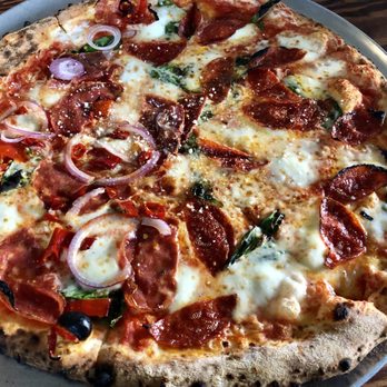 Pizzeria Lucca - Pizza Near Me - Roswell, Georgia