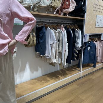 UNIQLO - Men's Clothing Near Me - Dallas, Texas UNIQLO - Men's Clothing Near Me - Dallas, Texas