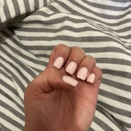 Short square acrylic fill