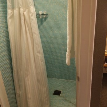Hotel Max - Shower room is dirty, old and smelly - Hotels Near Me - Seattle, Washington
