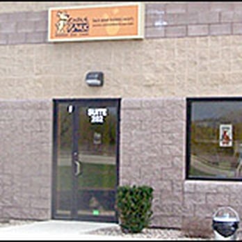 Central Bark Doggy Day Care - Front entrance of a huge warehouse with big yard. - Pet Sitting Near Me - Kenosha, Wisconsin Central Bark Doggy Day Care - Front entrance of a huge warehouse with big yard. - Pet Sitting Near Me - Kenosha, Wisconsin
