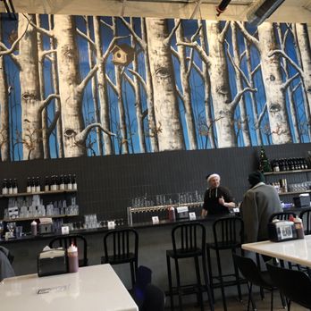 Une Année Brewery - Breweries Near Me - Niles, Illinois
