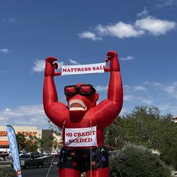 Mattress Liquidators - Their famous gorilla