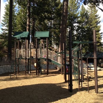 Commons Beach - Jungle gym area - Parks Near Me